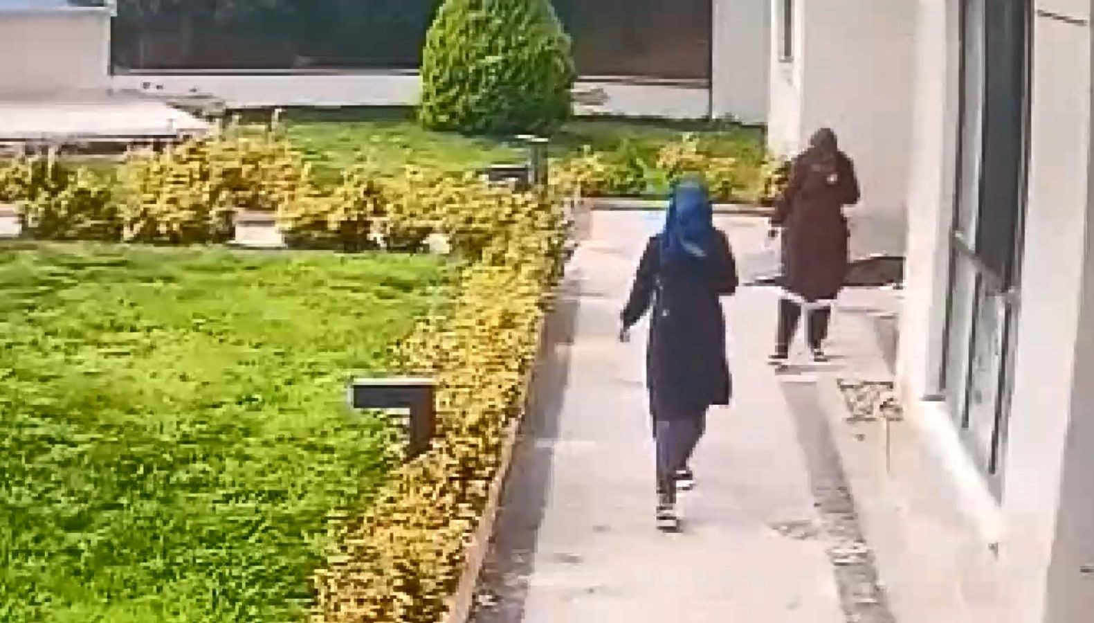 2 milyon liralik ziynet esyasi calan uc kadin yakalandi XDU1Mh5T