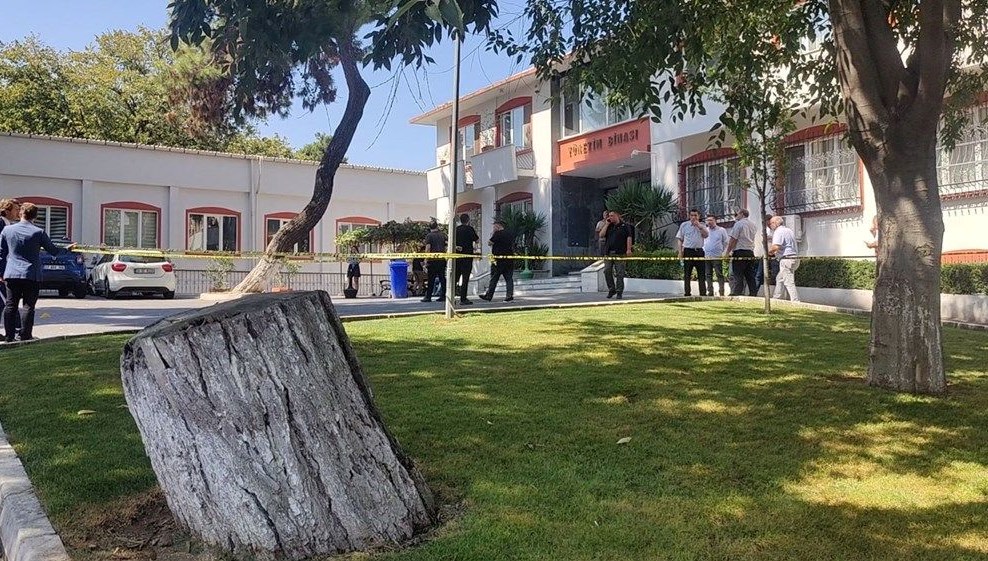 balikli rum hastanesinde silahli saldiri polis sekiz kisiyi yakaladi KXm7vhGh