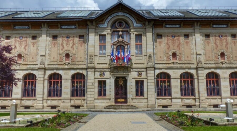 fransada muzeden 95 milyon euro degerindeki tarihi eserler calindi YcaHTJv6