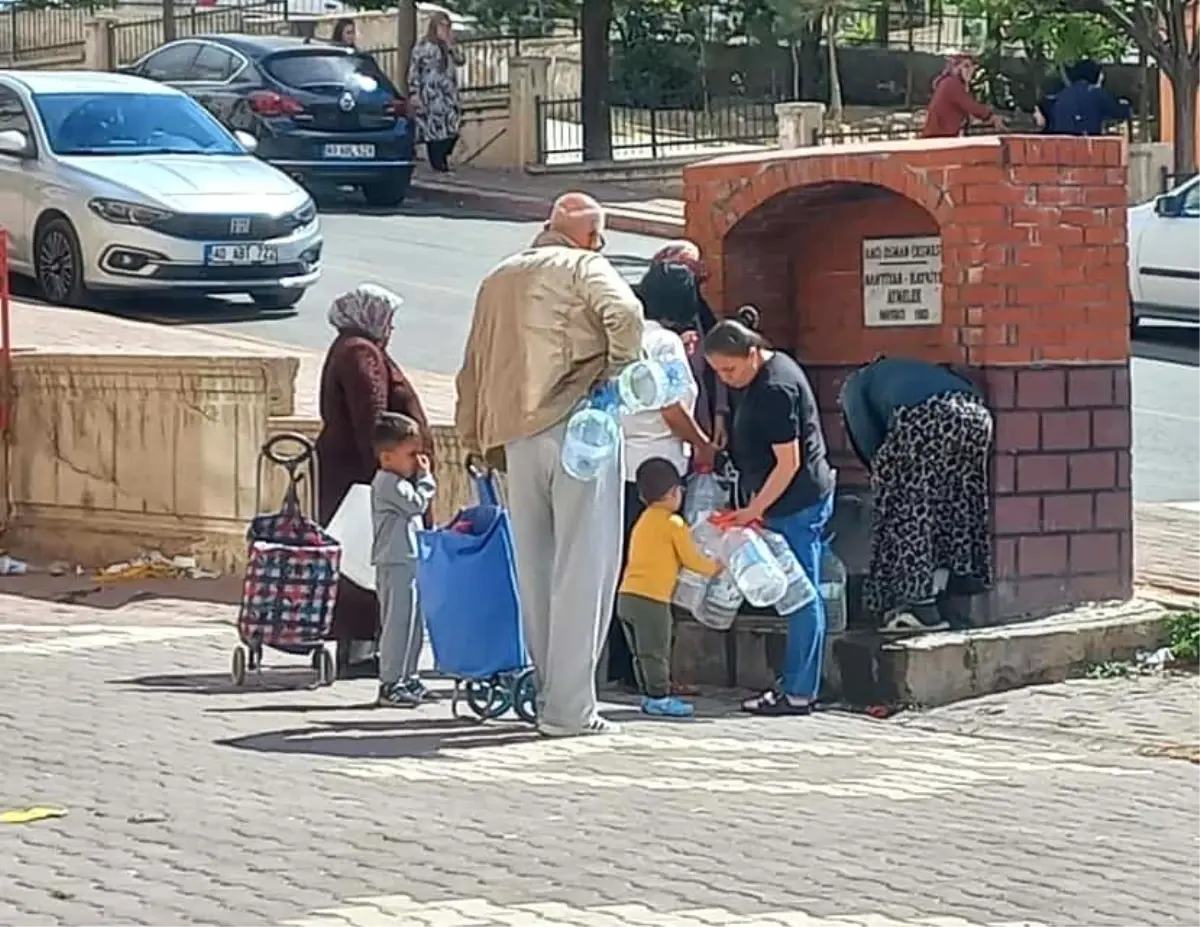 kirsehirde su kesintisi magduriyeti vatandaslar tasima su ile hayat mucadelesi veriyor PmnAMD7L