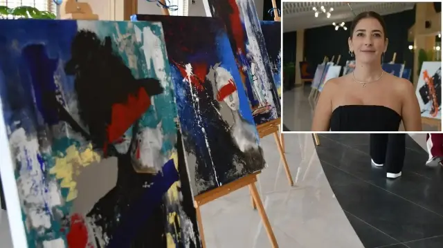 sergisini gazzeye ithaf eden ressamdan kuresel sumud filosuna mavi kurdeleli destek urdGj3Jq