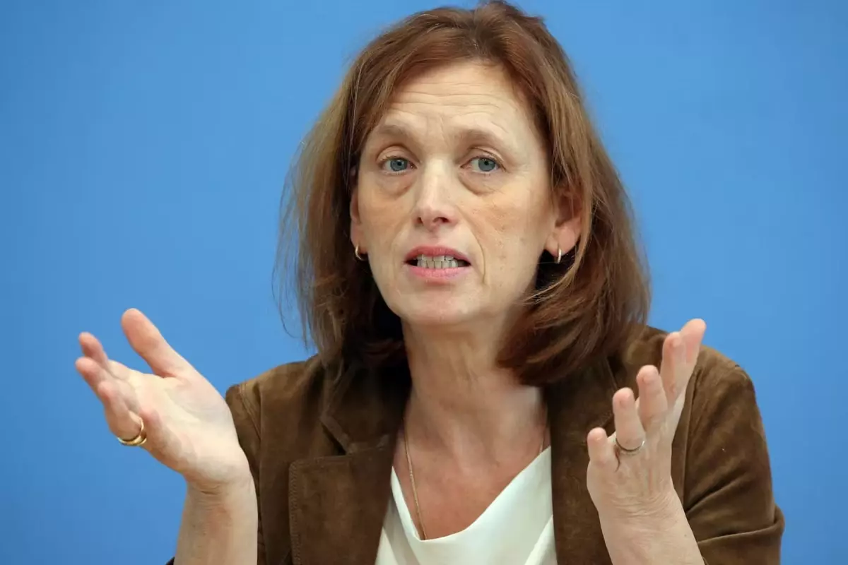 alman bakandan tartisma yaratan sozler iktidar degisirse israile kacarim 1v6jIvz6