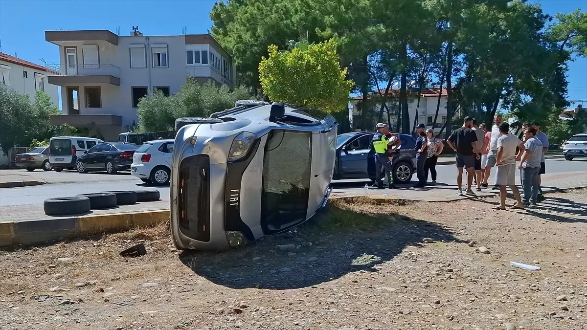 manavgatta trafik kazasi 3 yarali xIsrI7Lh
