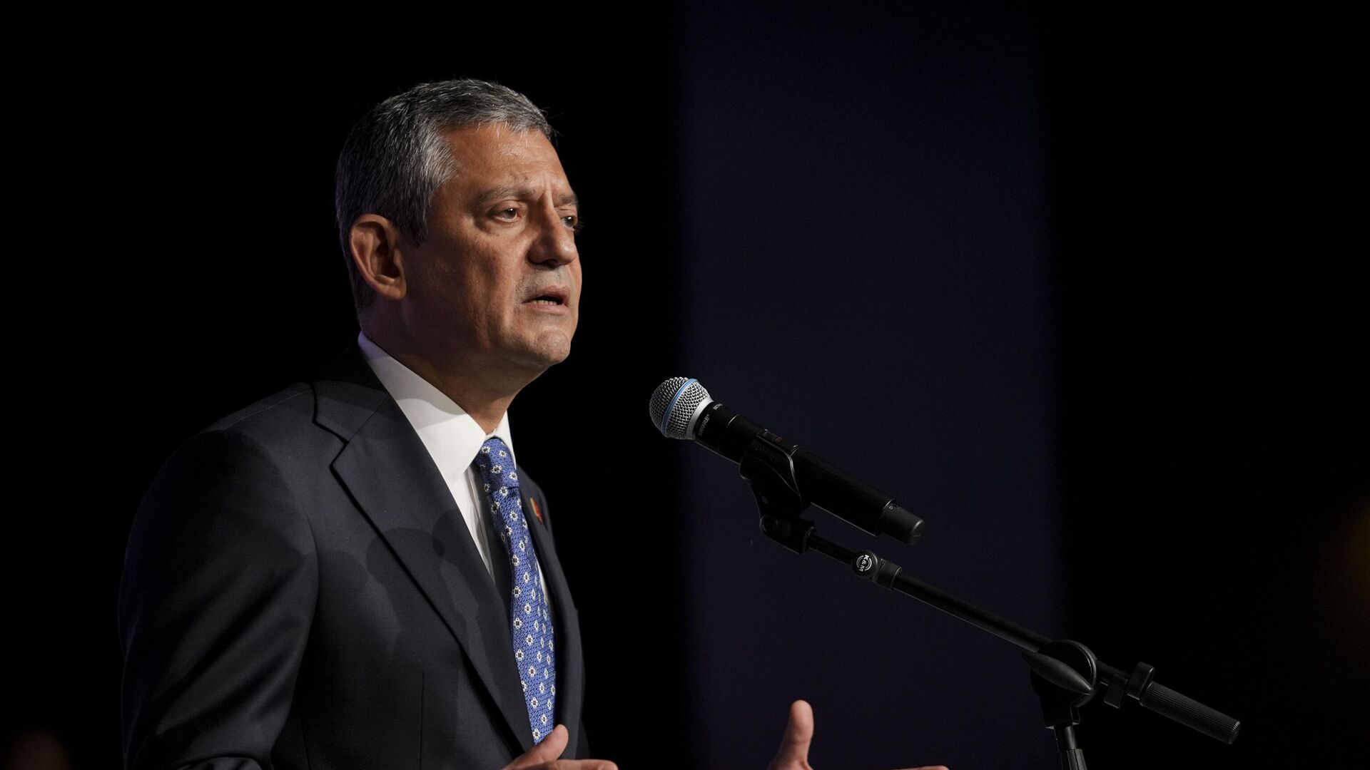 chp lideri ozgur ozel hakkinda sorusturma baslatildi rA8UfSHf.jpg