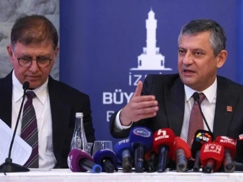 Özgür Özel’den ‘Cemil Tugay’ açıklaması: ‘Bunlar hak ediyor’ demedim, istifasına rızam yok’