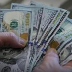 Dolar icin yeni zirve tahmini beklentileri 60in uzerine cikti sl5PYTl8